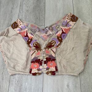 Free people boho embroidered crop top‎ neutral size 0 *hole*